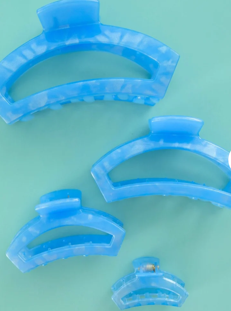 Teleties Blue lagoon medium claw clip