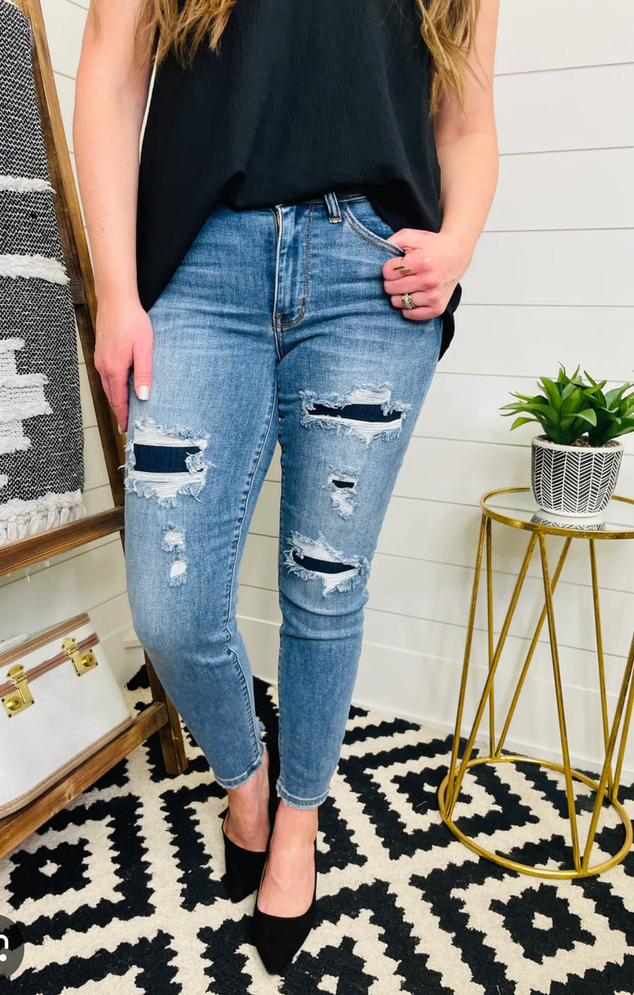 Judy Blue Mid Rise Skinny